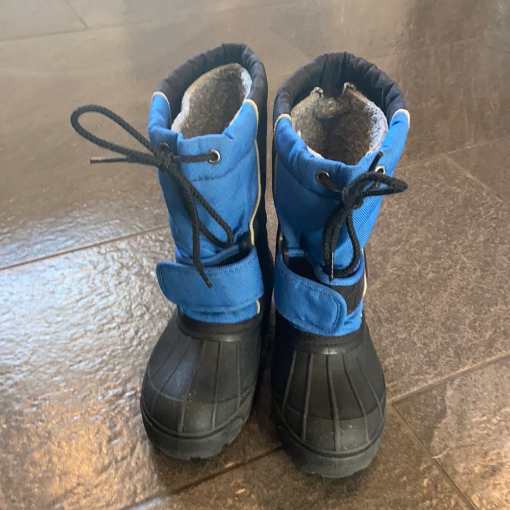 L.L. Bean Kids Blue and Black Rain & Snow Boots